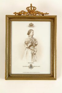 Tegel gemaakt in Duitsland door firma Krefeld Koningin Wilhelmina 1898.